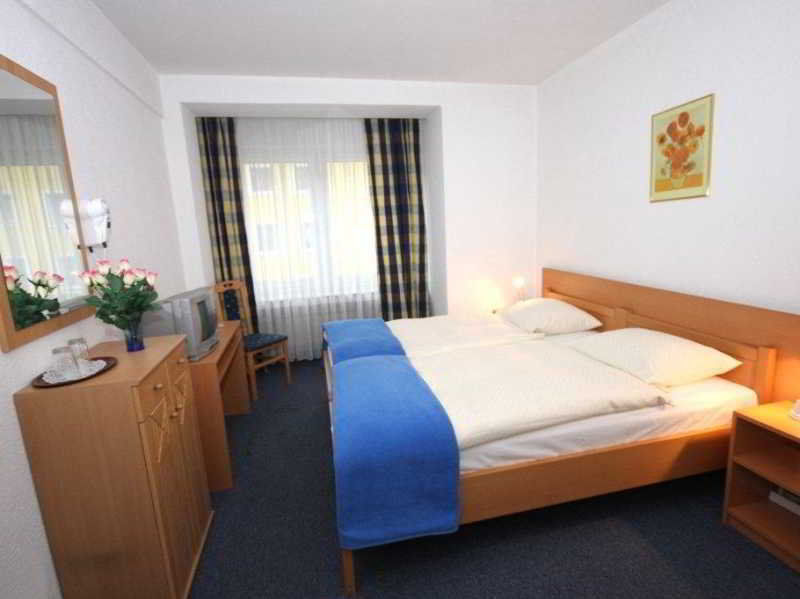 Hotel Paris Dusseldorf Ngoại thất bức ảnh