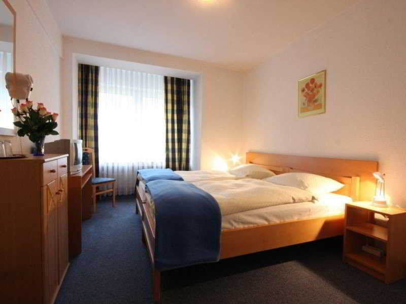 Hotel Paris Dusseldorf Ngoại thất bức ảnh